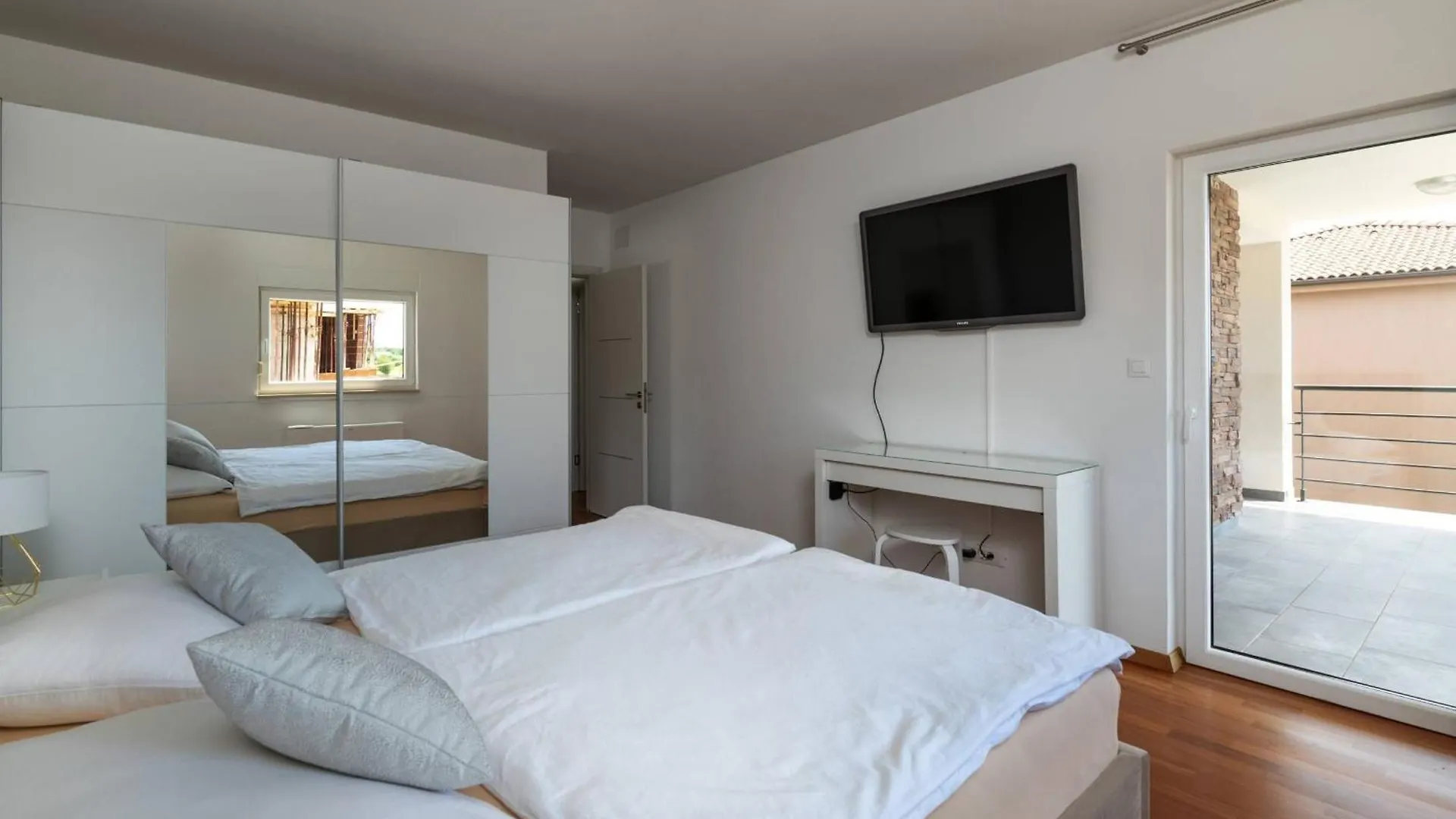 Ferienhaus Fuer 7 Personen Und 1 Kind In Vodnjan, Istrien Istrische Riviera Nyaraló